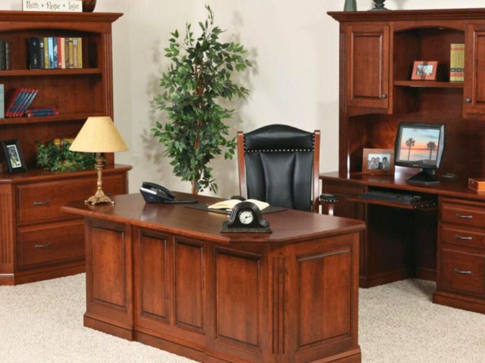 Classical Executive Desk