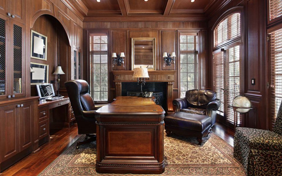 اتاق مدیریت کلاسیک چوبی