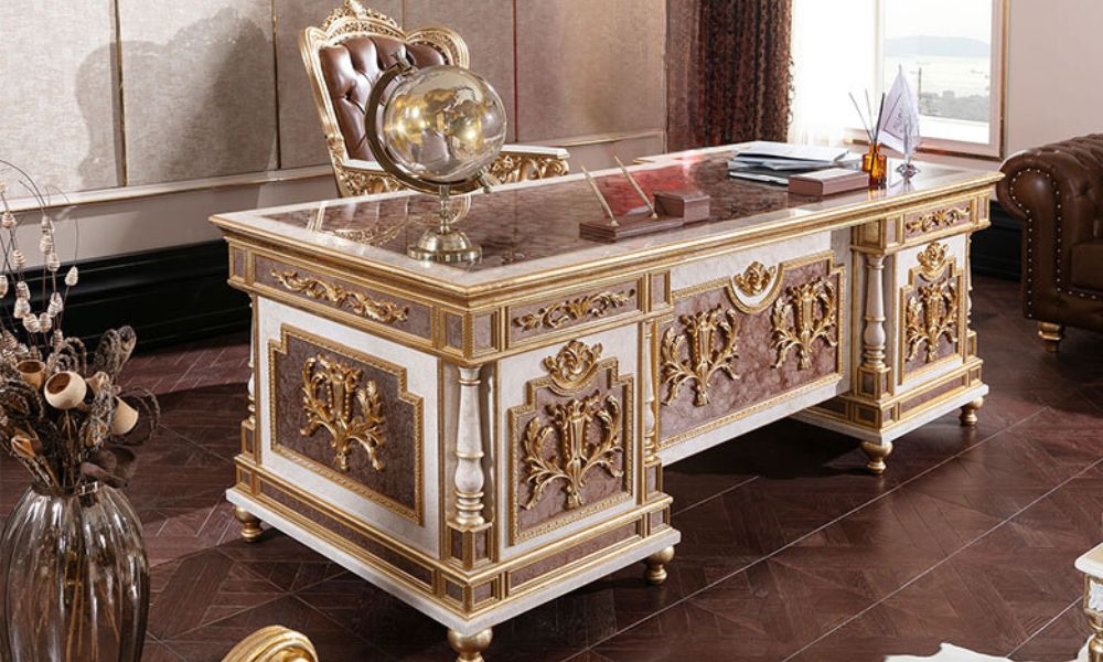Classic Luxury Mangement Desk
