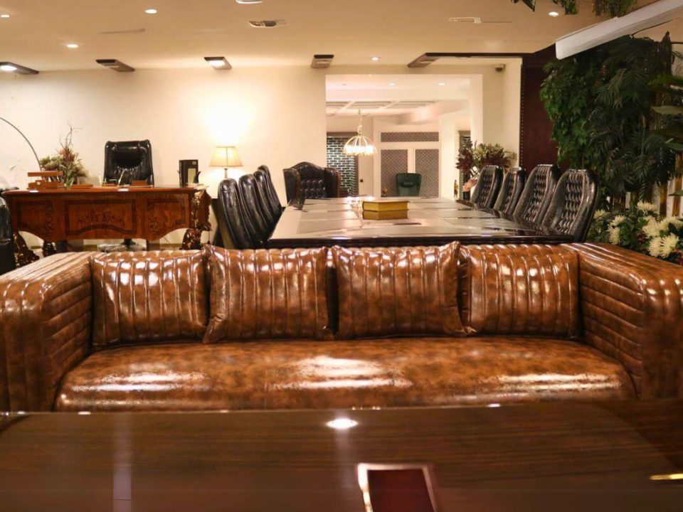 Brown Leather Classic Management Sofa